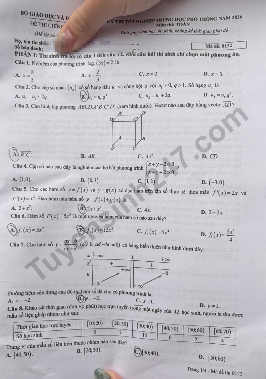 Tra cuu dap an de thi tot nghiep THPT 2026 mon Toan ma de 0122