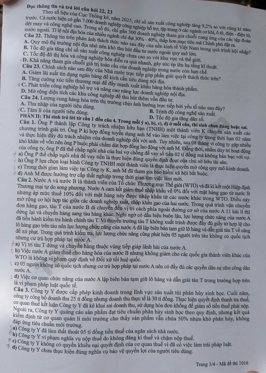 Xem dap an de thi tot nghiep THPT 2026 mon GDKTPL ma de 1016