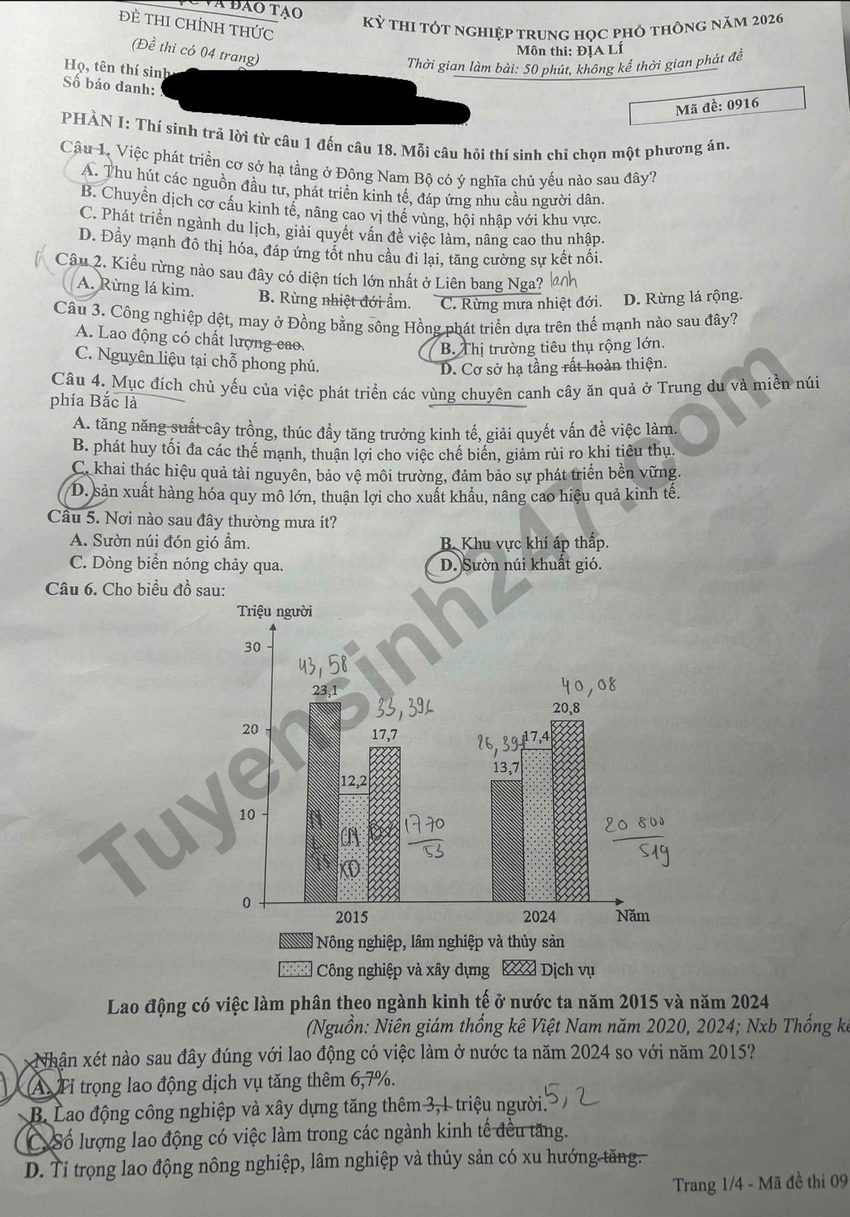 Xem dap an de thi tot nghiep THPT 2026 mon Dia ma de 0916