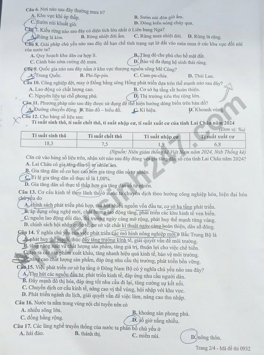 Dap an de thi tot nghiep THPT 2026 mon Dia - Ma de 0932 chi tiet