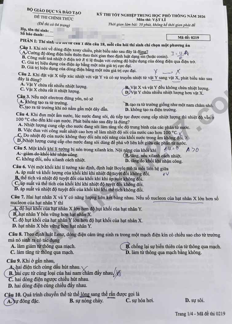 Xem dap an de thi tot nghiep THPT 2026 mon Ly - Ma de 0219