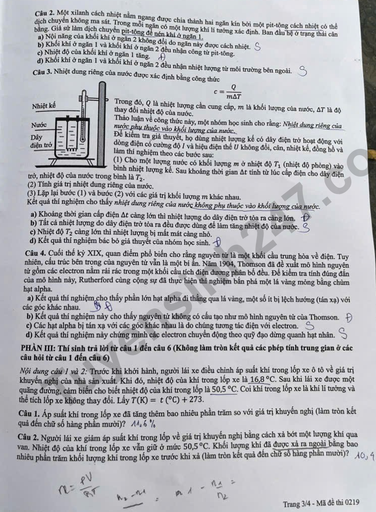 Xem dap an de thi tot nghiep THPT 2026 mon Ly - Ma de 0219