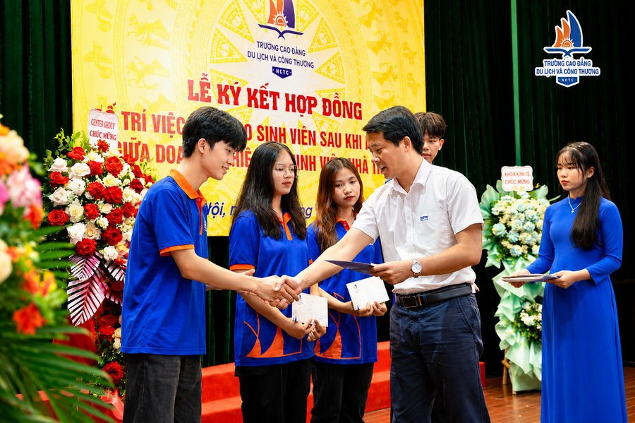 Truong Cao dang Du lich va cong thuong Ha Noi xet tuyen he cao dang chinh quy 2026