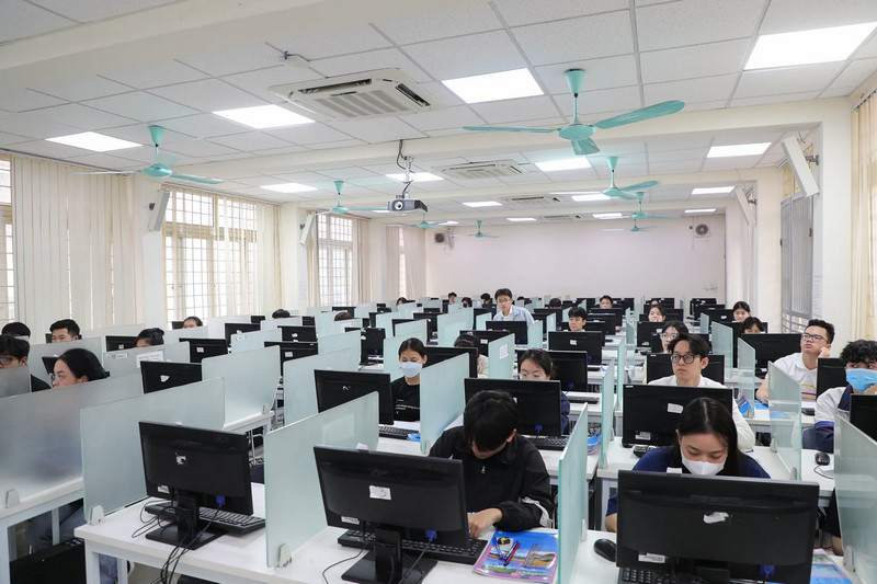 Bo GDDT da hoan thien De an To chuc thi tot nghiep THPT tren may tinh giai doan 2026–2036