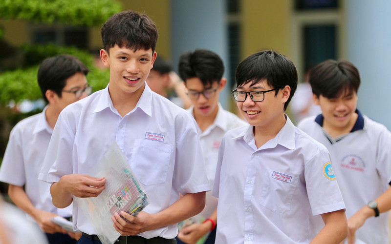 Loat truong lay diem chuan bo sung lop 10 tang vot