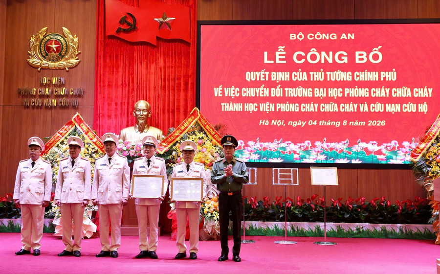 Doi ten Truong Dai hoc Phong chay chua chay