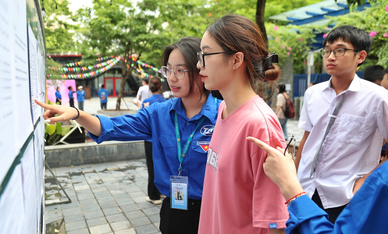 Diem chuan dai hoc 2026 du bao tang giam bat ngo truoc gio cong bo